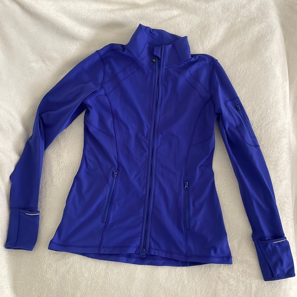 Kirkland jacket size small